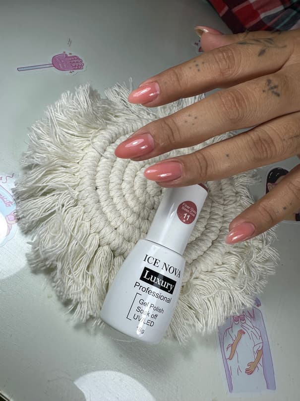 Uñas largo #2 en color liso